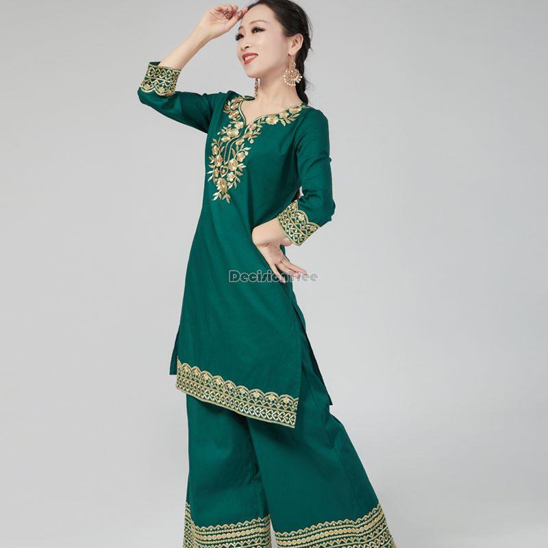 Winter Clothing Pakistan - فستان هندي لعام 2025 للنساء مطرز