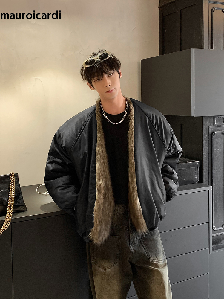 Winter Clothing Uae - سترة من الفرو الصناعي للرجال ،