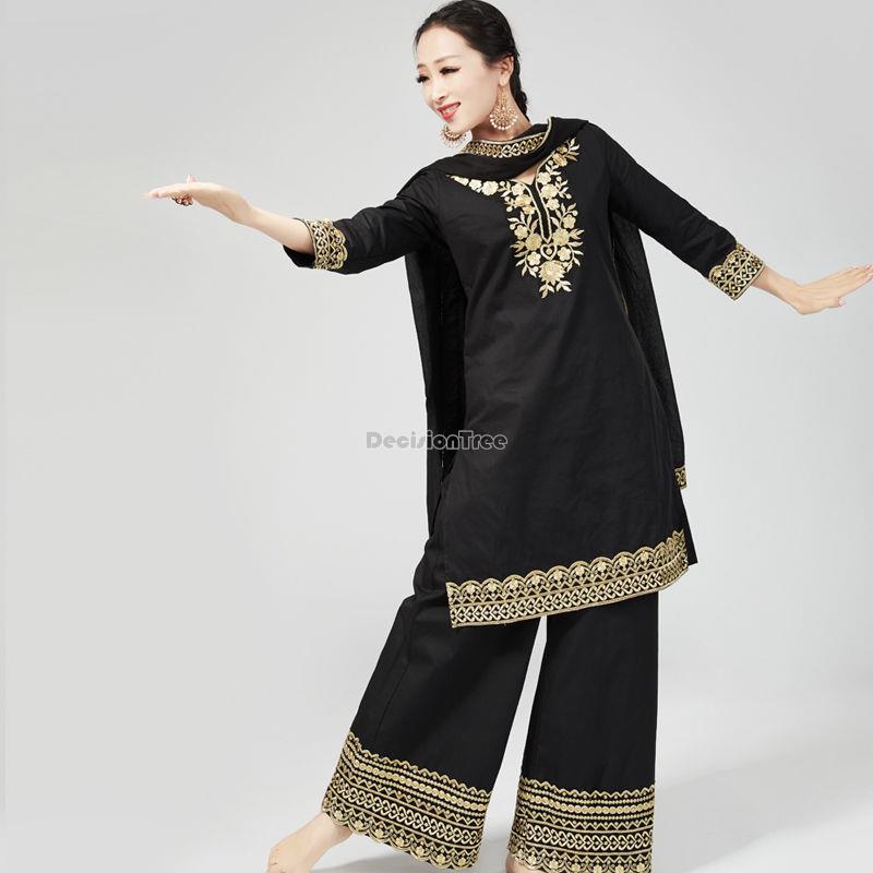 فستان هندي لعام 2025 للنساء مط - مراجعة Winter Clothing Pakistan وسعره