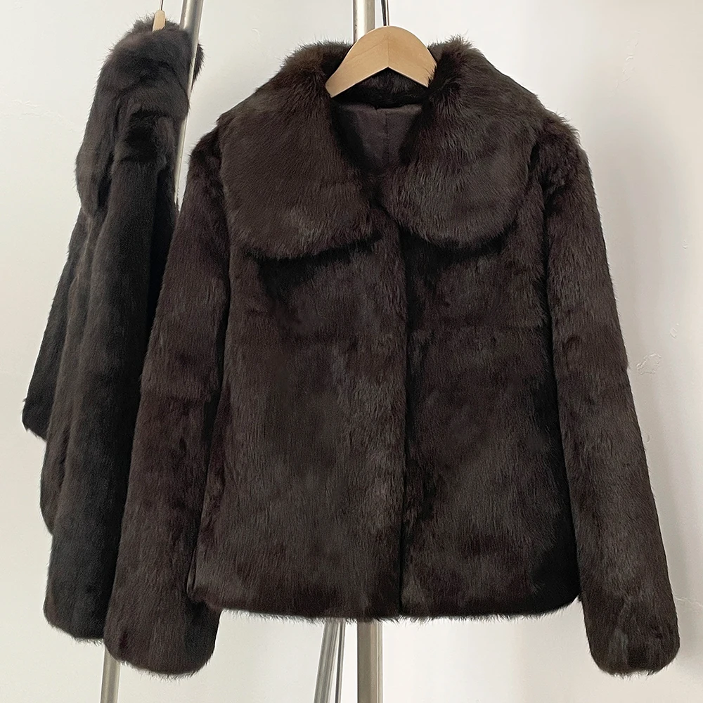 سترة جديدة قصيرة من فرو الأرنب - مراجعة Winter Clothing Store وسعره