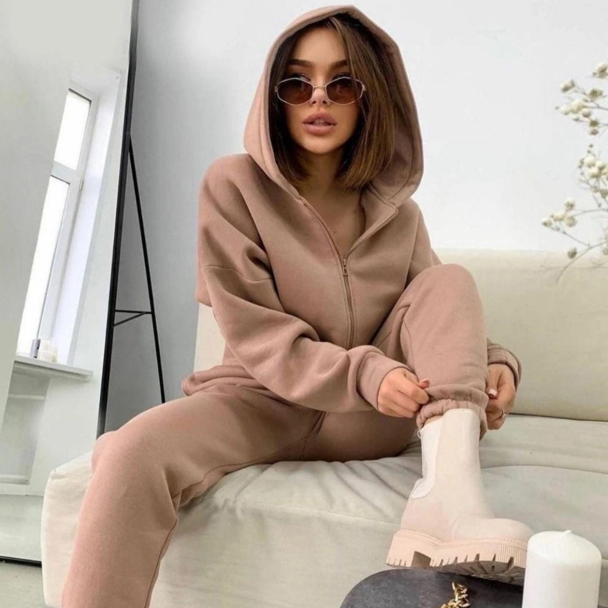 طقم من قطعتين بسحاب للنساء ، م - مراجعة Winter Clothing Sale وسعره