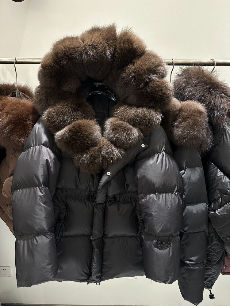 الواقع الفراء سترة المرأة أزيا - مراجعة Winter Clothing Store وسعره